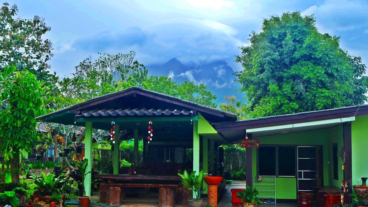 Chiang Dao Hostel *